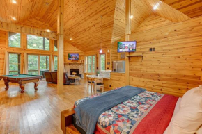 Perfect Couples Cabin w 2 Person Spa Bath